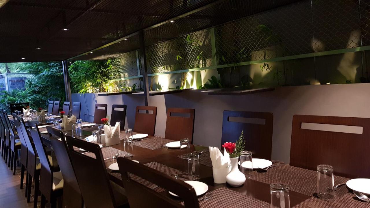Hotel Jade Garden Майсур Экстерьер фото